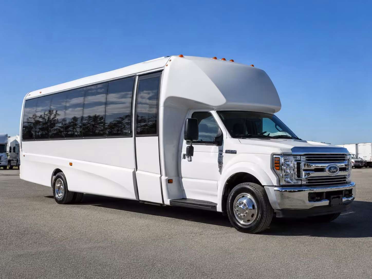 15 passenger minibus