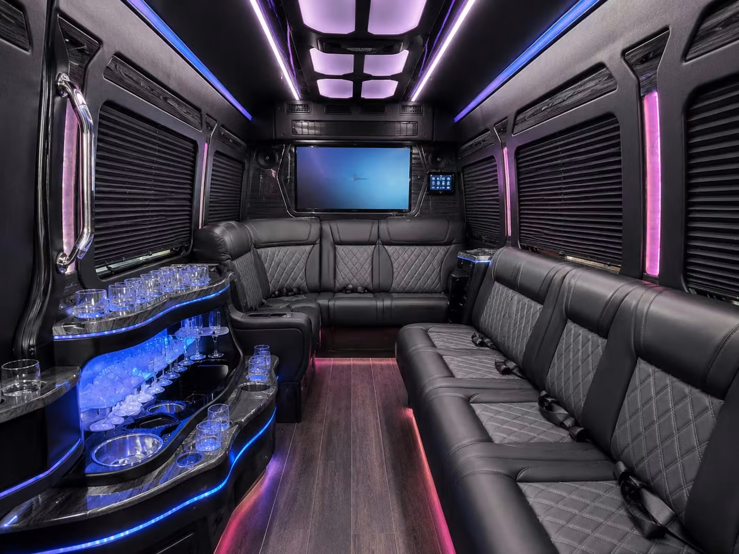 getting your executive team to and from palm springs international airport has never been easier