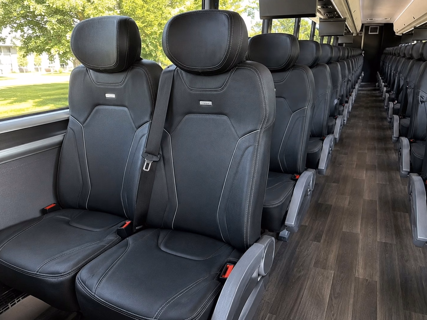 minibus rentals in indio for smaller prom groups